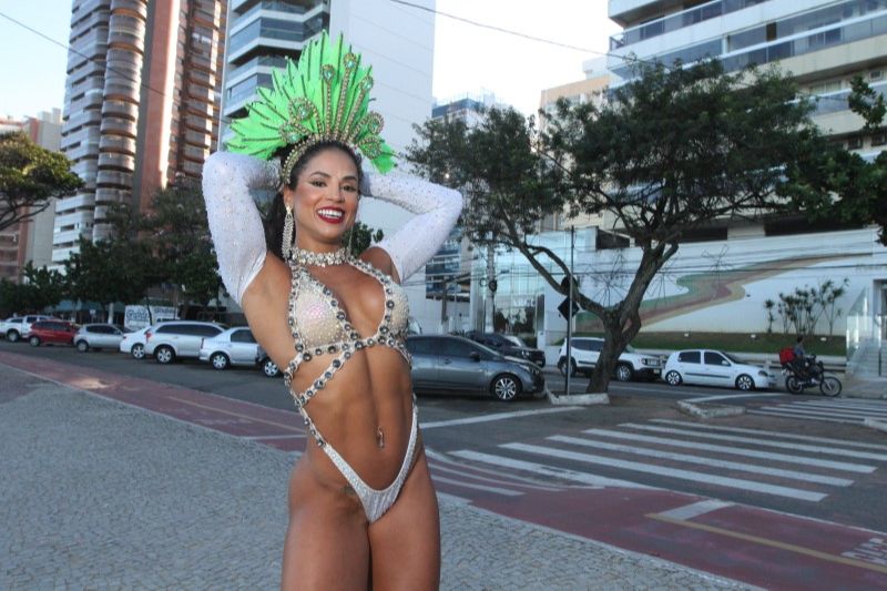 A designer de interiores Layla Melo já iniciou os preparativos para o carnaval de 2022. (Foto: Kadidja Fernandes - 13/07/2021)