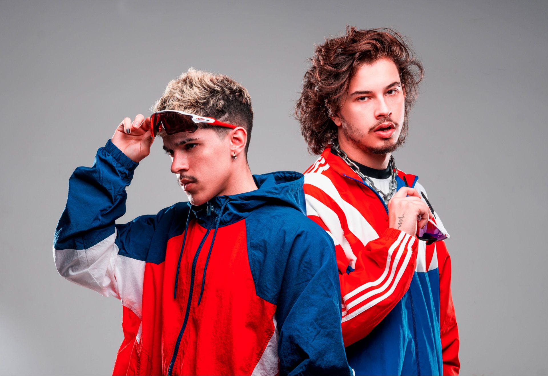 O duo Almanac, formado pelos jovens produtores Dave e Lester. (Foto: Divulgação)
