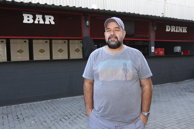 O empresário Silvio Pimenta está ansioso pelo anúncio de liberação de eventos culturais para até 600 pessoas (Foto: Dayana Souza/ AT)