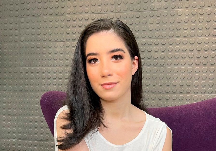 Júlia Loyola diz que paixão pela moda começou ainda na infância (Foto: Divulgação)