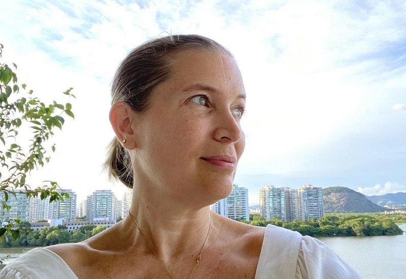 A ex-paquita e empresária Luise Wischermann revelou em entrevista que não tem com o filho desde 2019 (Foto: Divulgação)