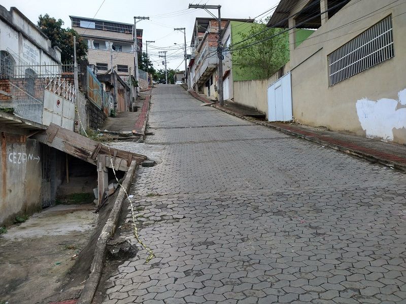 Rua onde homem foi morto a tiros em Nova Valverde, Cariacica. (Foto: Antonio Moreira/AT)