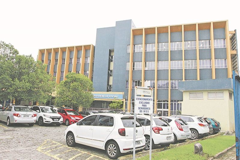 Prédio do INSS: demora na resposta aos segurados acaba provocando ações na Justiça, conforme advogados (Foto: Rodrigo Gavini — 02/04/2019)