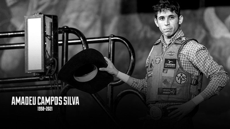 O peão Amadeu Campos Silva, de 22 anos, estava participando de evento da liga mundial de rodeio (Foto: Divulgação/ PBR)