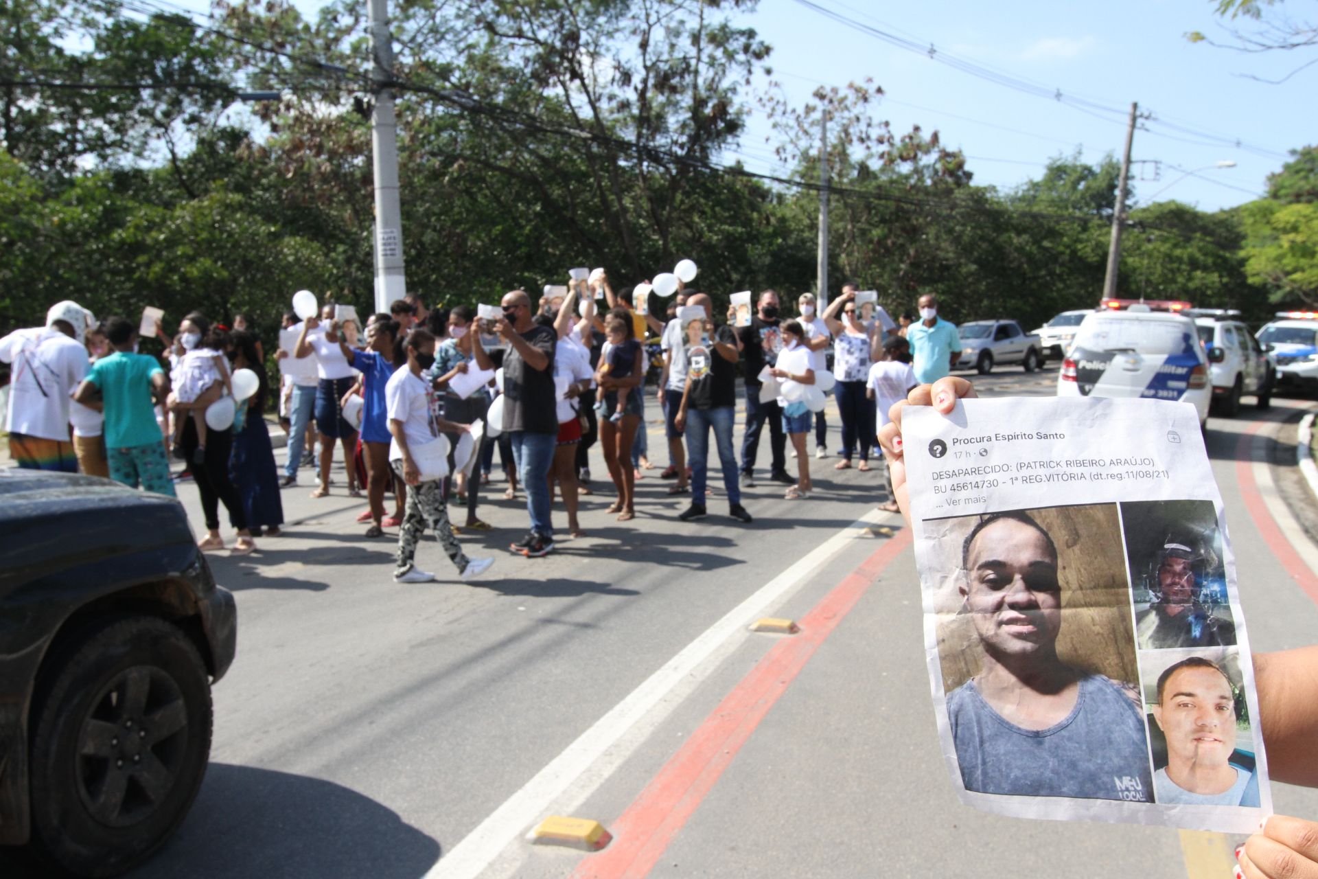 Familiares de gerente desaparecido fizeram protesto em Vitória (Foto: Leone Iglesias/ AT/ 14/08/21)