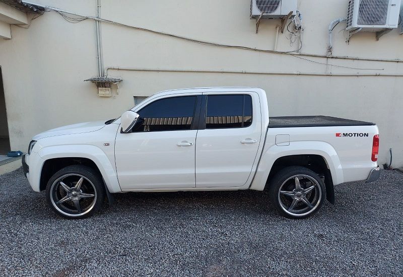 A quadrilha aplicava golpes em vítimas para comprar carros de luxo e outros (Foto: Divulgação)