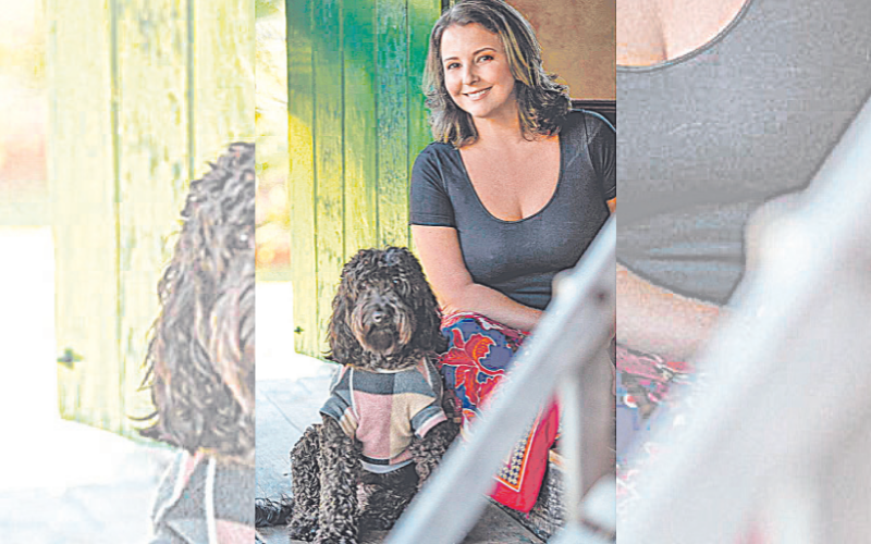Recuperado, foi adotado há dois anos pela empresária Kelly Pagani, 46 anos. (Foto: Divulgação)
