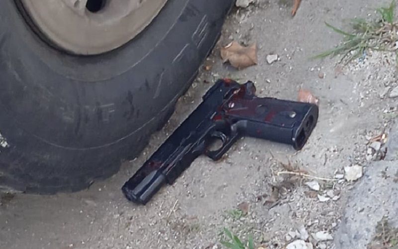 O indivíduo teria entrado em um estabelecimento e anunciado o assalto usando uma arma falsa (Foto: Divulgação)