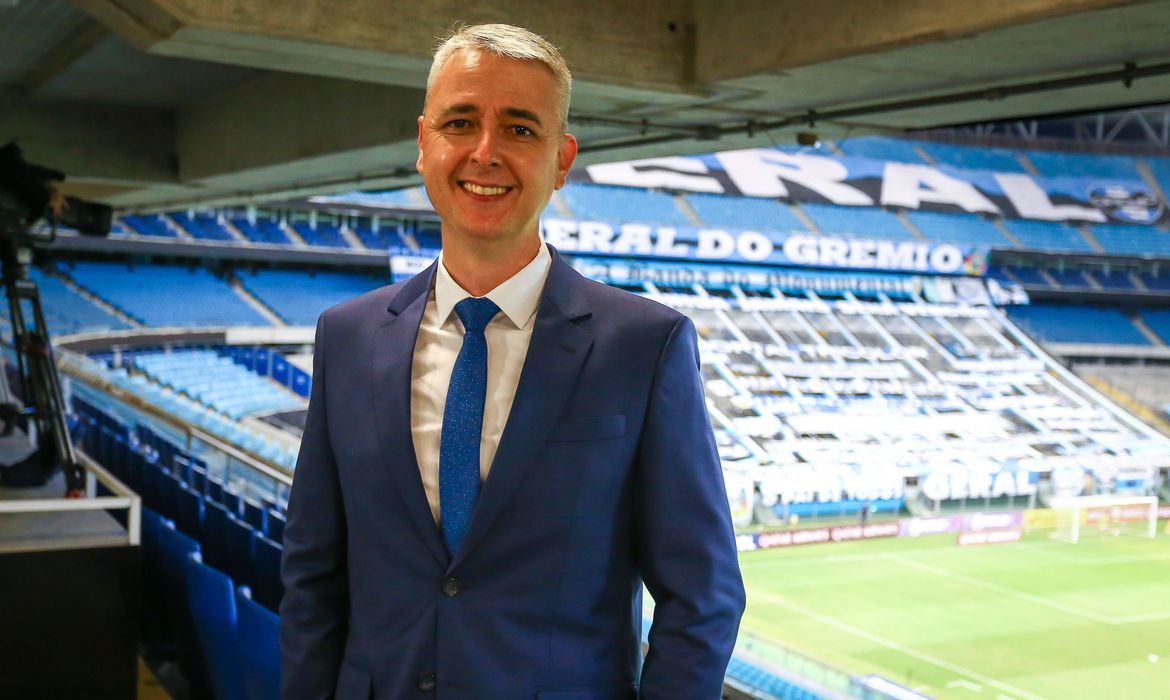 Técnico Tiago Nunes em passagem pelo Grêmio (Foto: Lucas Uebel/ Grêmio FBPA/ Divulgação)