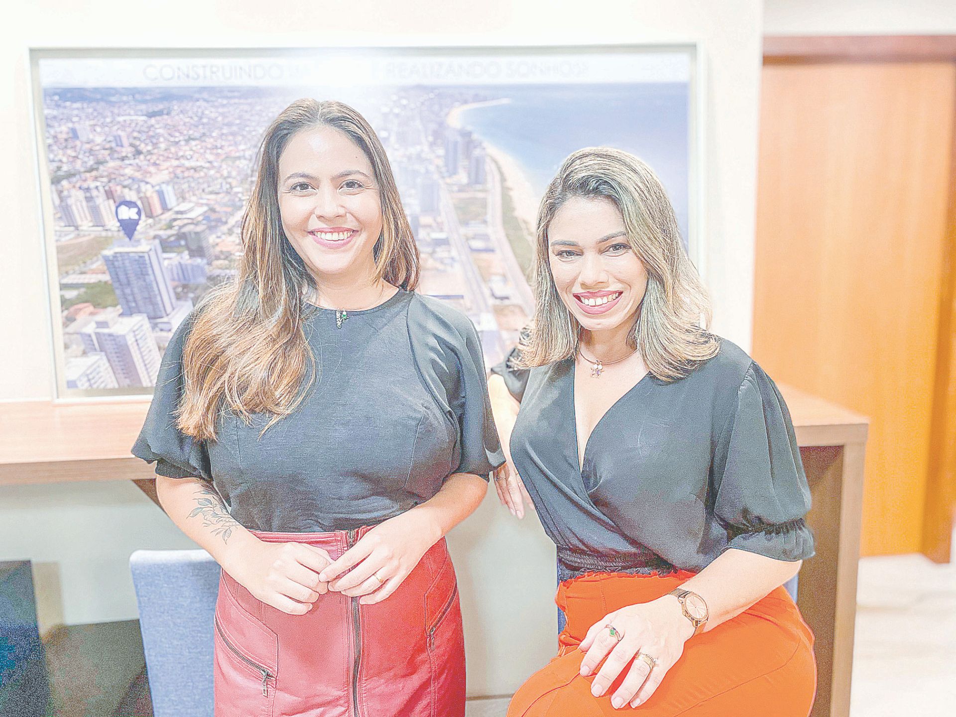 Thais Moreira é corretora e Meire Vargas aguarda o registro do Creci-ES para também atuar na profissão (Foto: Divulgação)