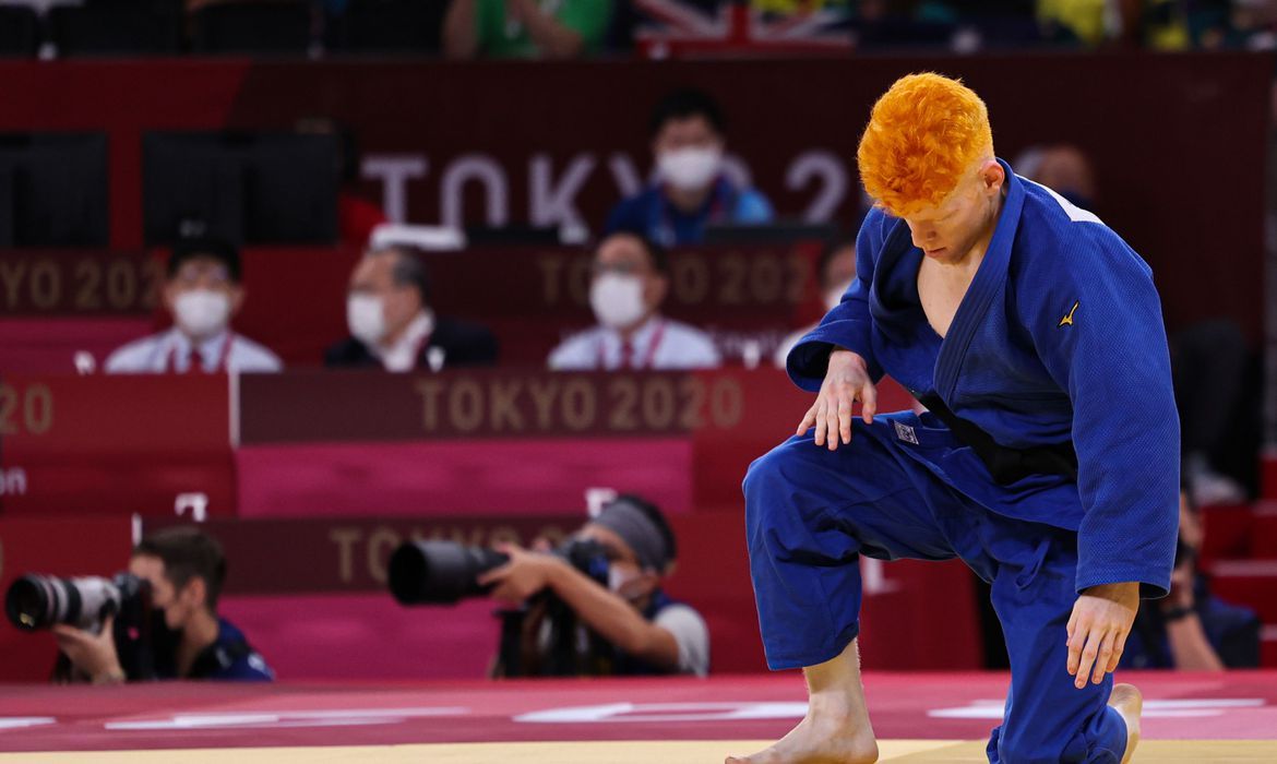 O brasileiro Thiego Marques perdeu para o japonês Takaaki Hirai (Foto: Takuma Matsushita/ CPB/ Divulgação)