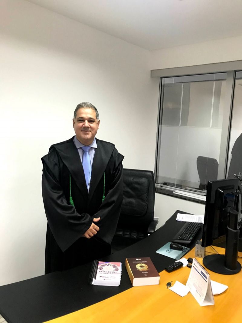O advogado Lauro Coimbra foi nomeado pela Presidência da República para compor como Juiz Titular, pela classe dos Juristas, o Pleno do Tribunal Regional Eleitoral do Espírito Santo (TRE-ES)