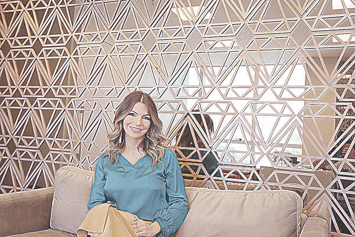 A dermatologista Alessandra de Melo indica preenchimento para remodelar o bumbum