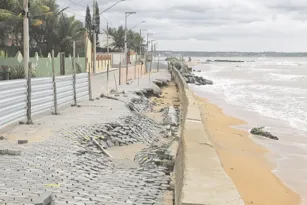 Imagem ilustrativa da imagem Obra é destruída após um ano