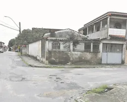 Imagem ilustrativa da imagem Vazamento na rede de esgoto