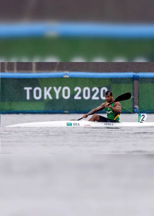 Imagem ilustrativa da imagem Giovane de Paula conquista prata na canoagem em Tóquio