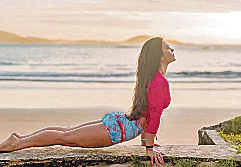 A instrutora Clara Rocha afirma que a ioga é uma disciplina do intelecto, da mente e das emoções