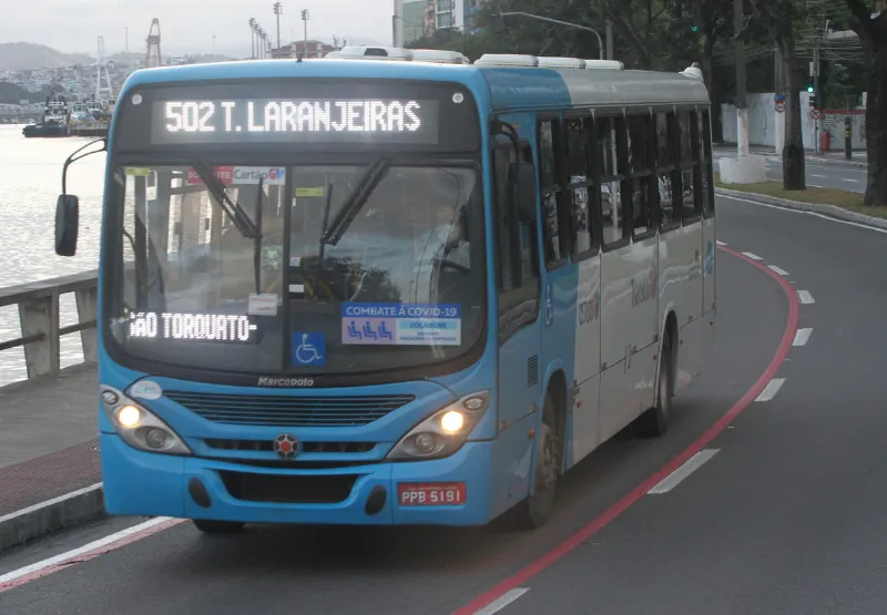 ônibus da linha transcol, passando na Avenida Marechal Mascarenhas de Moraes -  Centro, Vitória