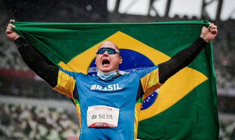 Alessandro Silva conquistou a medalha de ouro na prova de lançamento de disco masculino classe T11 da Paralimpíada de Tóquio (Foto: Wander Roberto/CPB)
