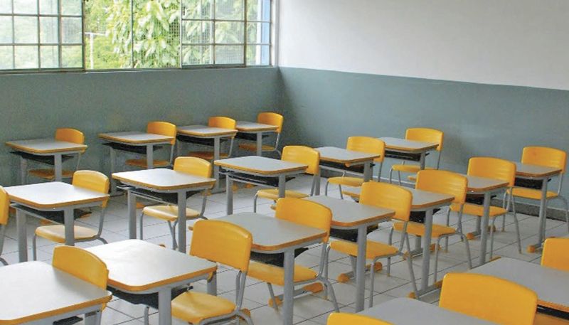 Sala de aula vazia: colégios em Vitória suspendem aulas em casos de covid (Foto: Arquivo / AT)