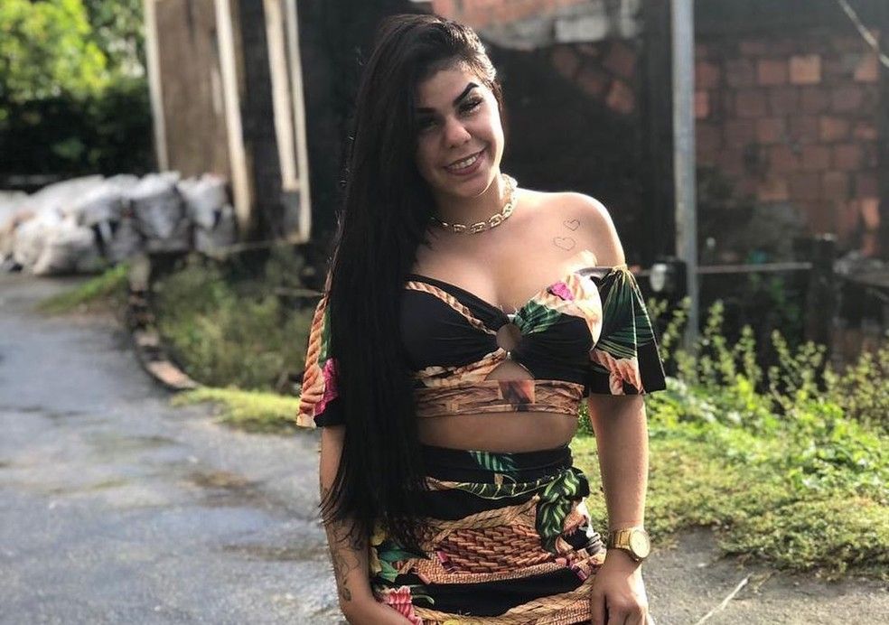 Cantora morre após ser baleada enquanto andava em motocicleta com namorado em Salvador (Foto: Reprodução/Redes Sociais)