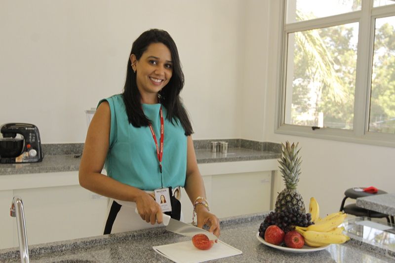 "O mais difícil não é a perda de peso, mas, sim, a manutenção, a longo prazo, e melhora das taxas sanguíneas", Gabriela Rebello, nutricionista. (Foto: Fábio Nunes/AT)