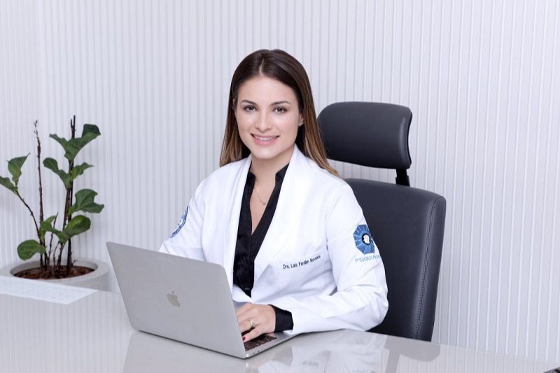 "Os medicamentos para dormir, em alguns casos, podem até gerar dependência física e psicológica", Lais Fardim, psiquiatra (Foto: Arquivo/AT)