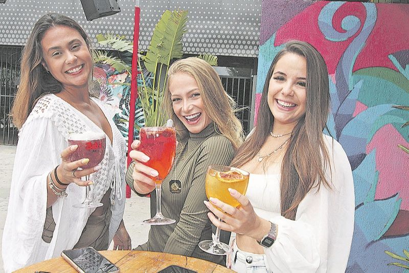 Laiene Lauvers, 21 anos, Larissa de Sá, 22, e Juliana Davel, 25. (Foto: Kadidja Fernandes/AT)