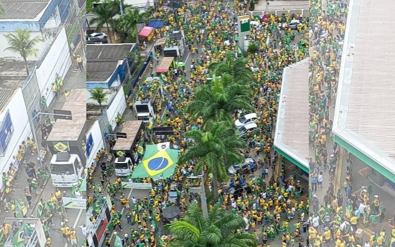 Os manifestantes se reuniram no local com carros de som e bandeiras do Brasil (Foto: Divulgação/ Tribuna Online)