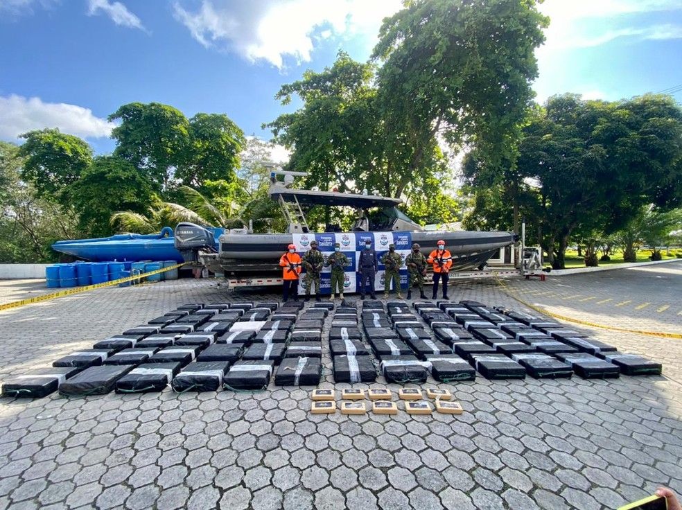 Material interceptado em apreensão da Marinha colombiana (Foto: Reprodução/Defesa da Colômbia)