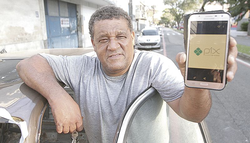 Mecânico José Nálio Martins, de 60 anos (Foto: Leonardo Bicalho / AT)