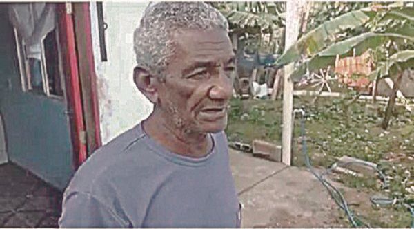 O aposentado Edvaldo Ribeiro afirmou que a filha estava muito agitada, em surto e que os militares reagiram para contê-la (Foto: Reprodução/ Redes Sociais)