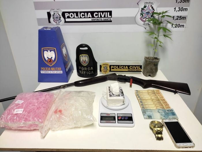 Material apreendido na operação (Foto: Divulgação Polícia Militar )