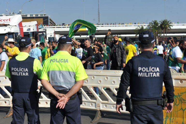 Polícia Militar do Distrito Federal (PMDF) realiza segurança e bloqueio nas principais vias da Esplanada dos Ministérios (Foto: Marcello Casal Jr/Agência Brasil)