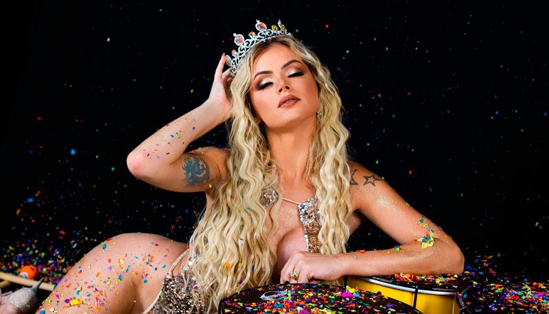 Thalita Zampirolli é a nova rainha de bateria da Boa Vista (Foto: Mayron Brum / Divulgação)