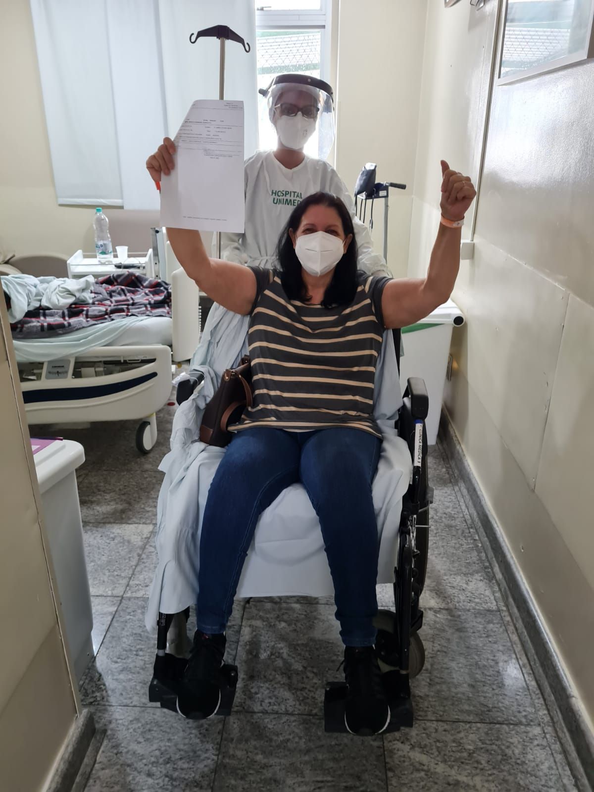 Tia Angélica após receber alta (Foto: Arquivo Pessoal)