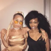 Imagem ilustrativa da imagem Kali Uchis forma parceria com SZA no clipe “fue mejor”