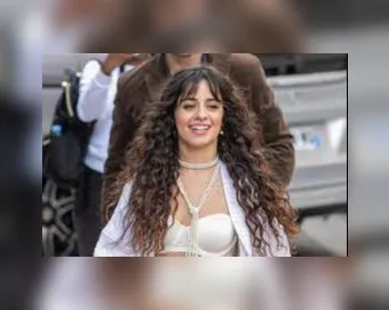 Imagem ilustrativa da imagem Camila Cabello recebeu certificado de diamante nos EUA