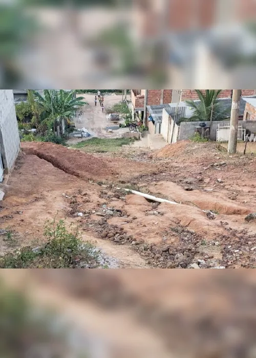 
          Imagem ilustrativa da imagem Moradores reclamam de falta de calçamento e drenagem em Laranjeiras
          