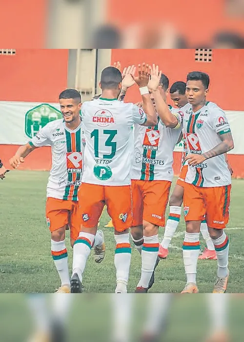 Imagem ilustrativa da imagem Rio Branco de Venda Nova goleia o GEL assume vice-liderança