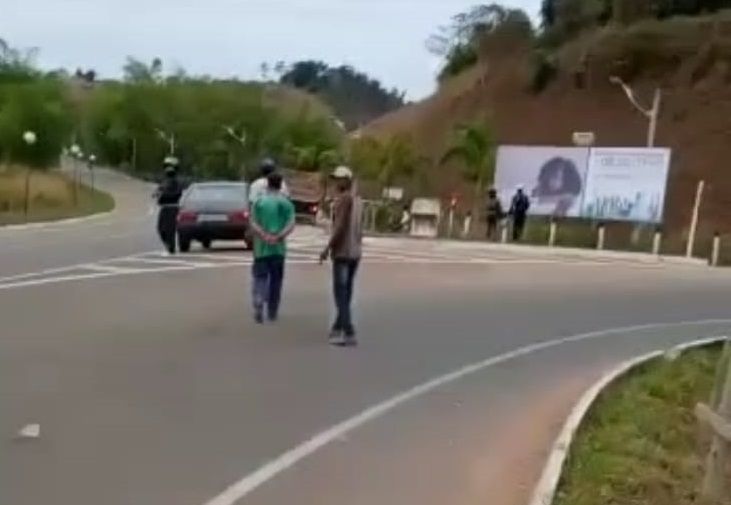 Local onde acidente aconteceu (Foto: Reprodução vídeo)