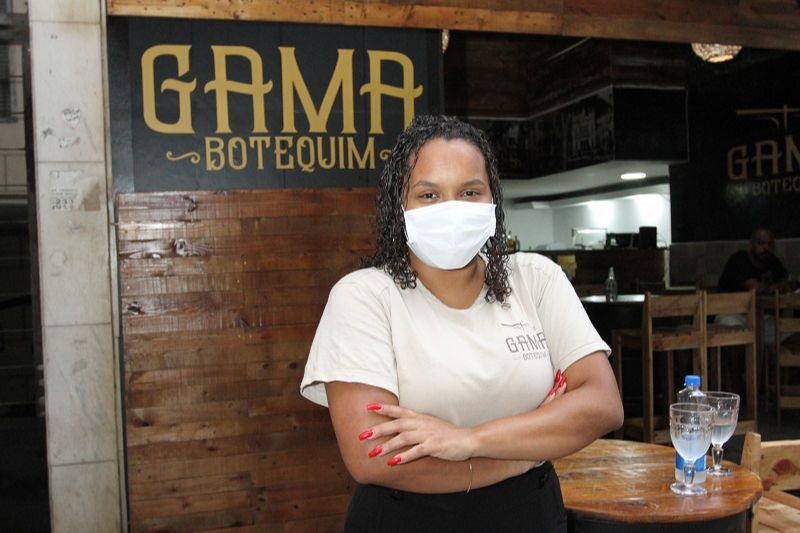 Um novo bar chama a atenção na rua Gama Rosa. Inaugurado no dia 18 de setembro, o Gama Botequim busca resgatar a boemia do centro de Vitória (Foto: Douglas Schneider/ AT)