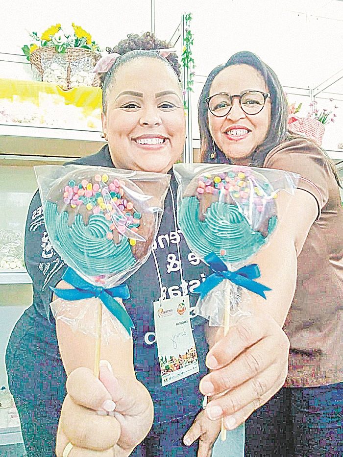 Mãe e filha são donas da Suspiraria Sonhos de Maria (Foto: Acervo pessoal)