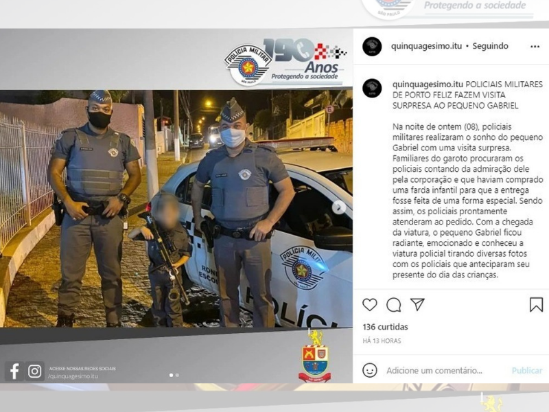 PM divulga fotos de criança fardada segurando fuzil de brinquedo (Foto: Reprodução Instagram/ @quinquagesimo.itu)