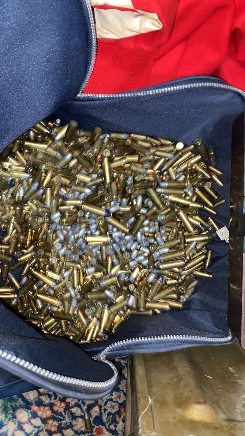 Munição apreendida na casa de neonazista (Foto: Divulgação)