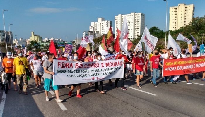 Protesto contra o governo federal reúne manifestantes em Vitória (Foto: Fernando Bianchi)