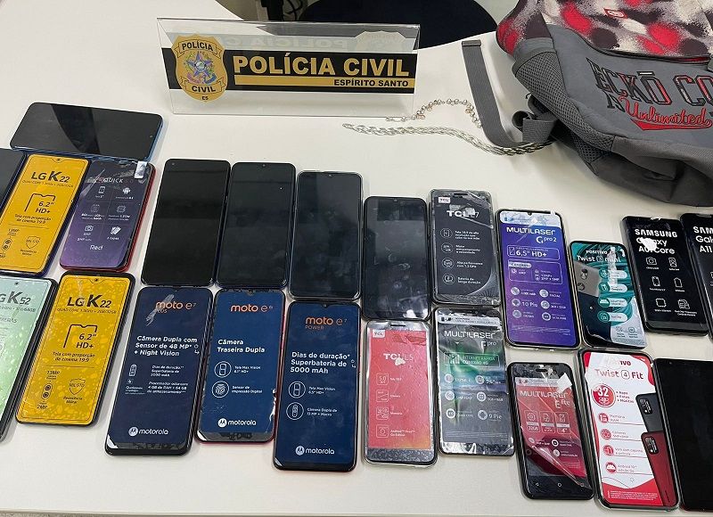 Eles são acusados de assaltar uma loja de celulares em março (Foto: Divulgação/ PCES)