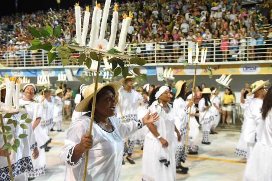 Confira a galeria de fotos do desfile da Unidos da Jucutuquara